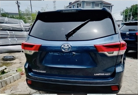 Buy 2015 Toyota Highlander Blue from phush Motors In Lagos Image view 4