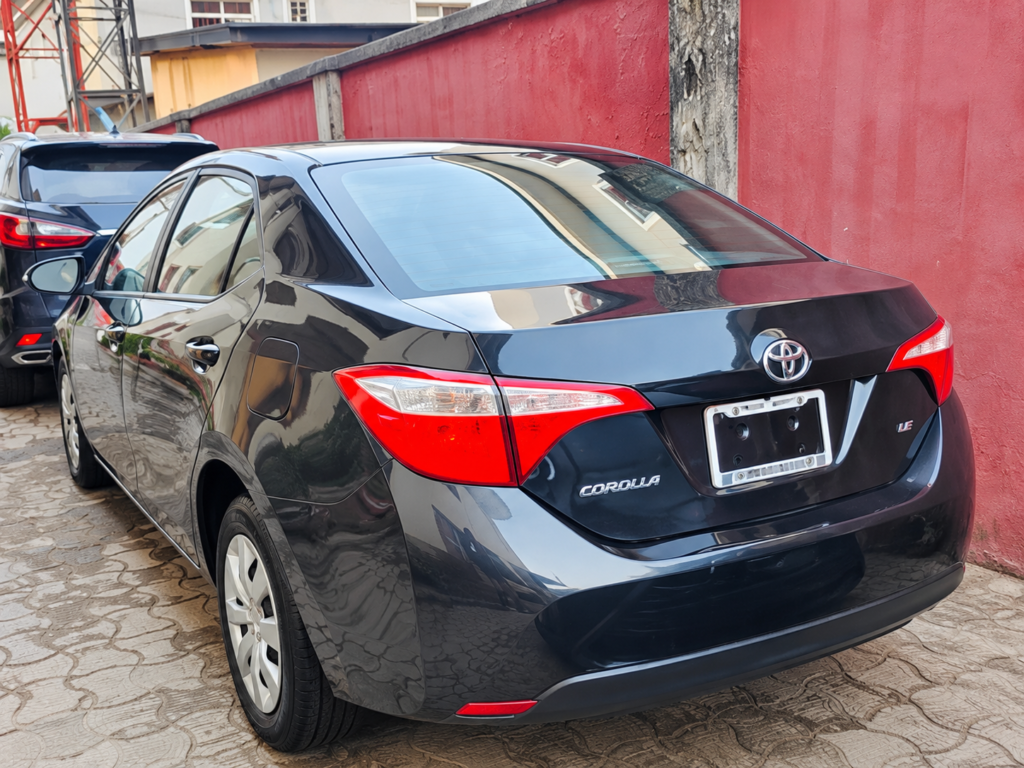 Buy 2018 Toyota Corolla LE from Phush Motors in Lagos Image View 5