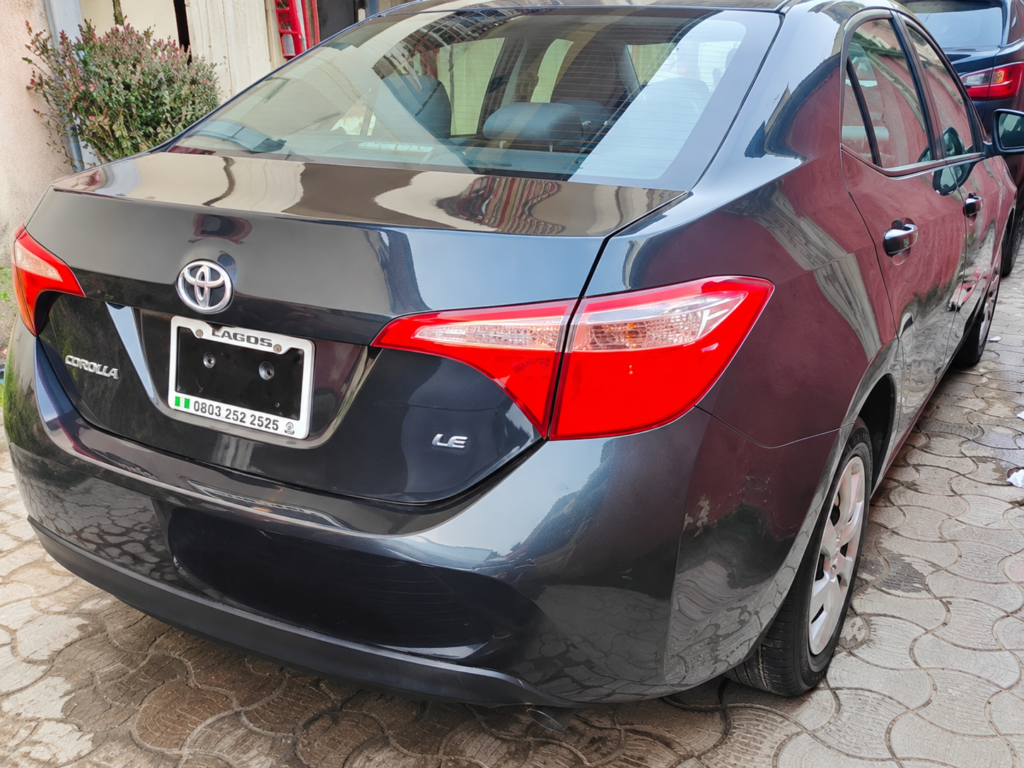 Buy 2018 Toyota Corolla LE from Phush Motors in Lagos Image View 4